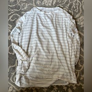 Lululemon- Back in action long sleeve